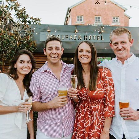 The Woolpack Hotel Mudgee Esterno foto